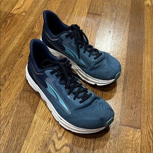 Altra Men's Athletic Shoes
